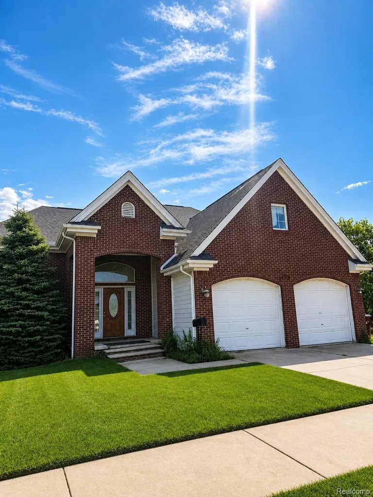 1112 Hibbard Street Detroit City MI 48214