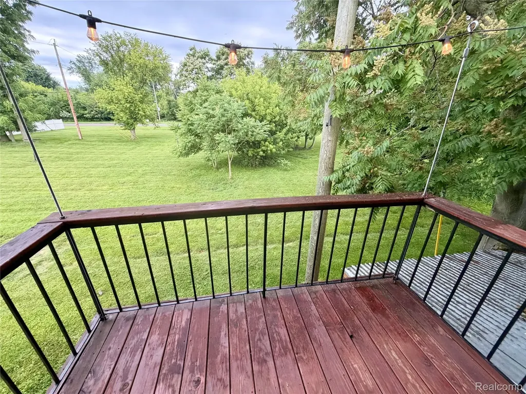 29589 Jefferson Avenue Gibraltar City MI 48173