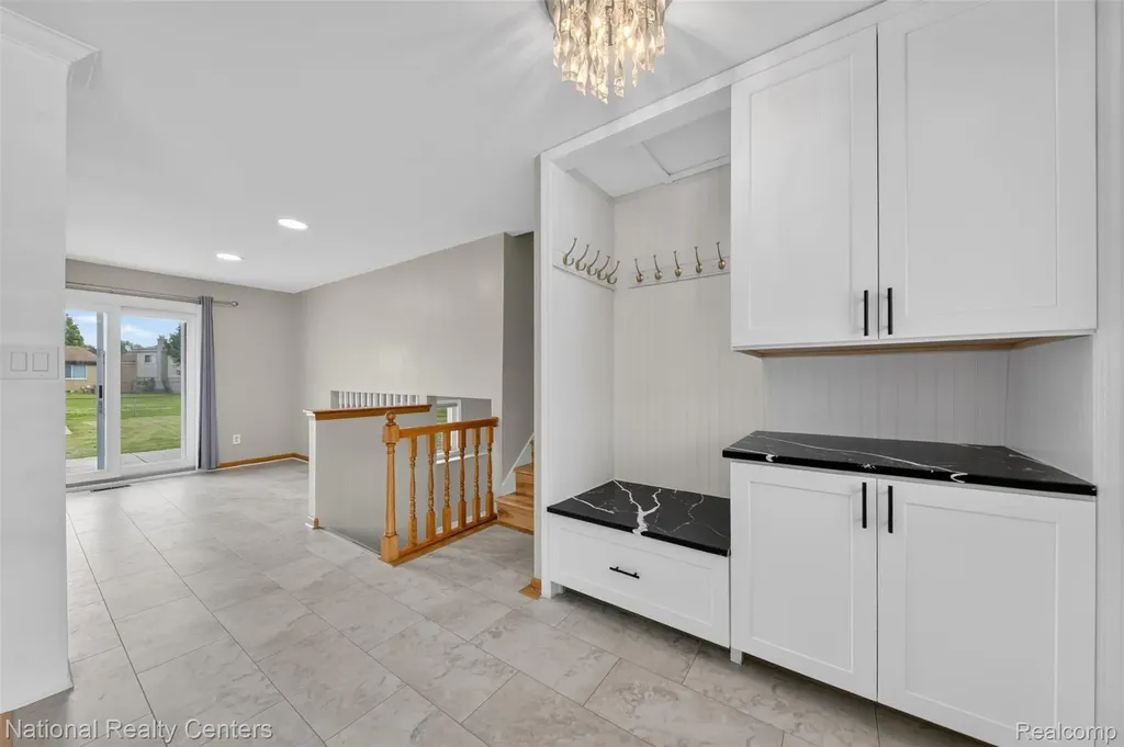 40014 Eagle Drive Sterling Heights City MI 48310