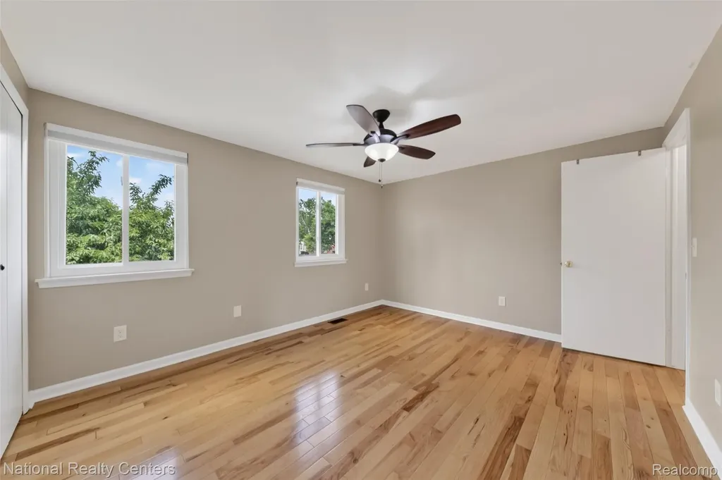 40014 Eagle Drive Sterling Heights City MI 48310