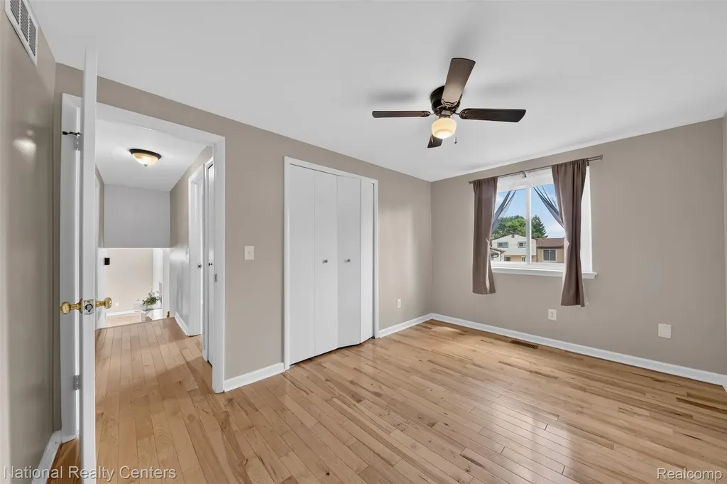 40014 Eagle Drive Sterling Heights City MI 48310