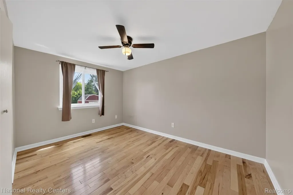 40014 Eagle Drive Sterling Heights City MI 48310