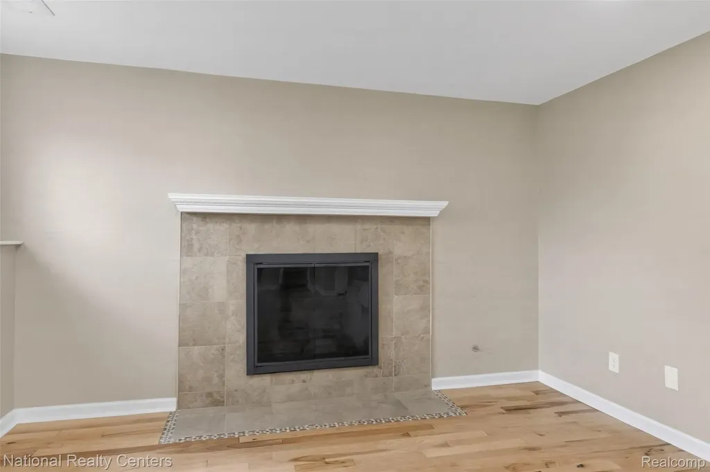 40014 Eagle Drive Sterling Heights City MI 48310