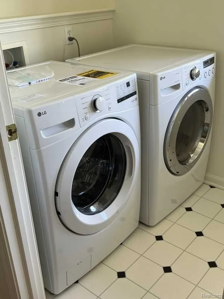 5931 Cedar Ridge Drive Scio Township MI 48103