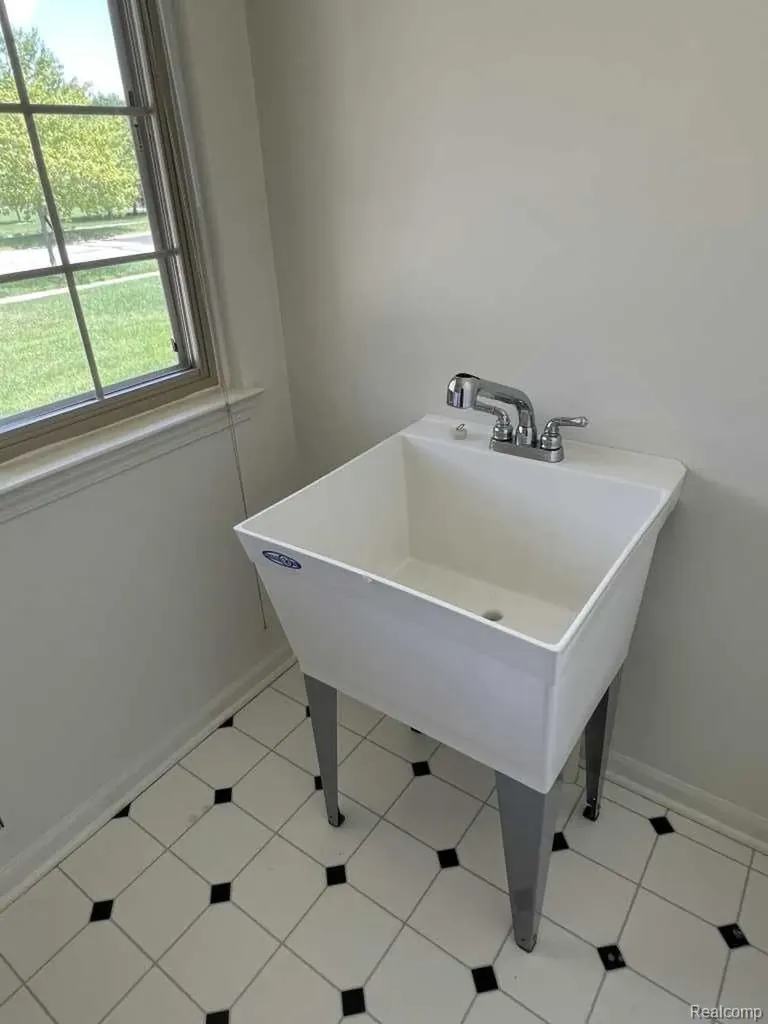 5931 Cedar Ridge Drive Scio Township MI 48103