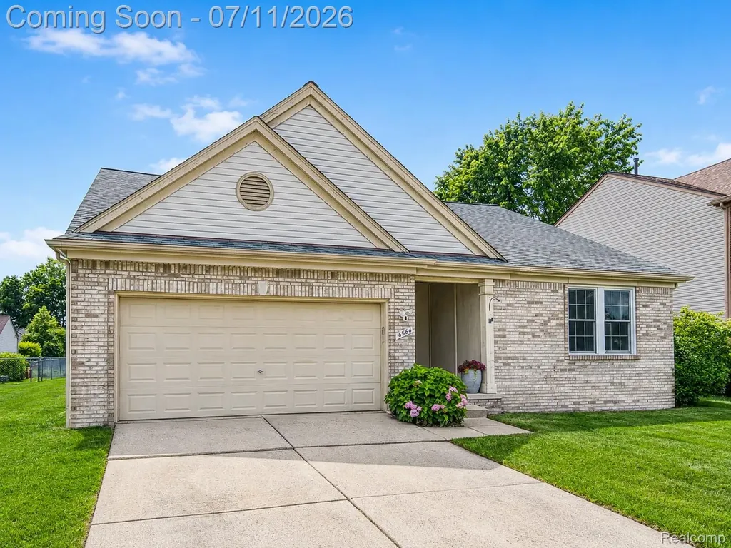 6564 Enchanted Drive Ypsilanti Charter Township MI 48197