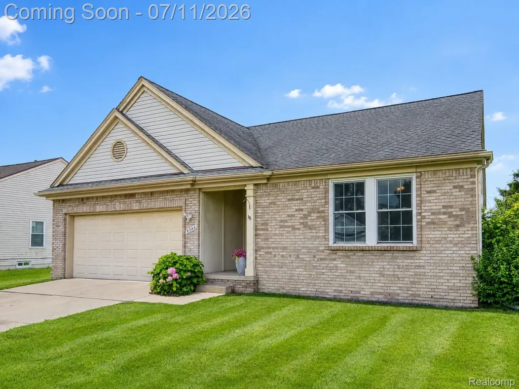 6564 Enchanted Drive Ypsilanti Charter Township MI 48197