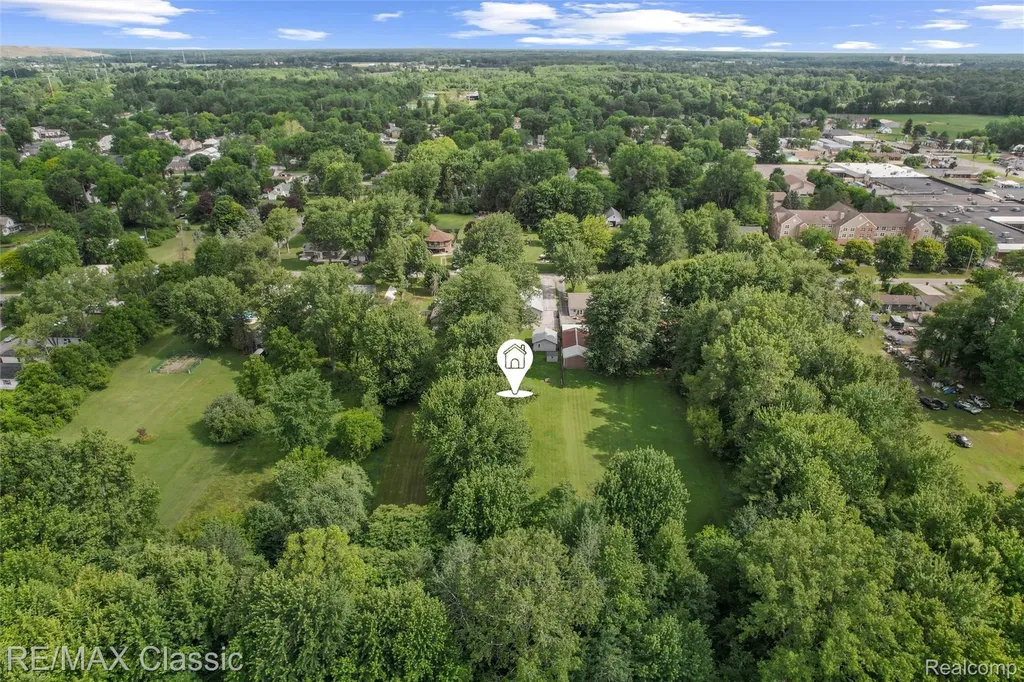 401 Center Street Carleton Village MI 48117