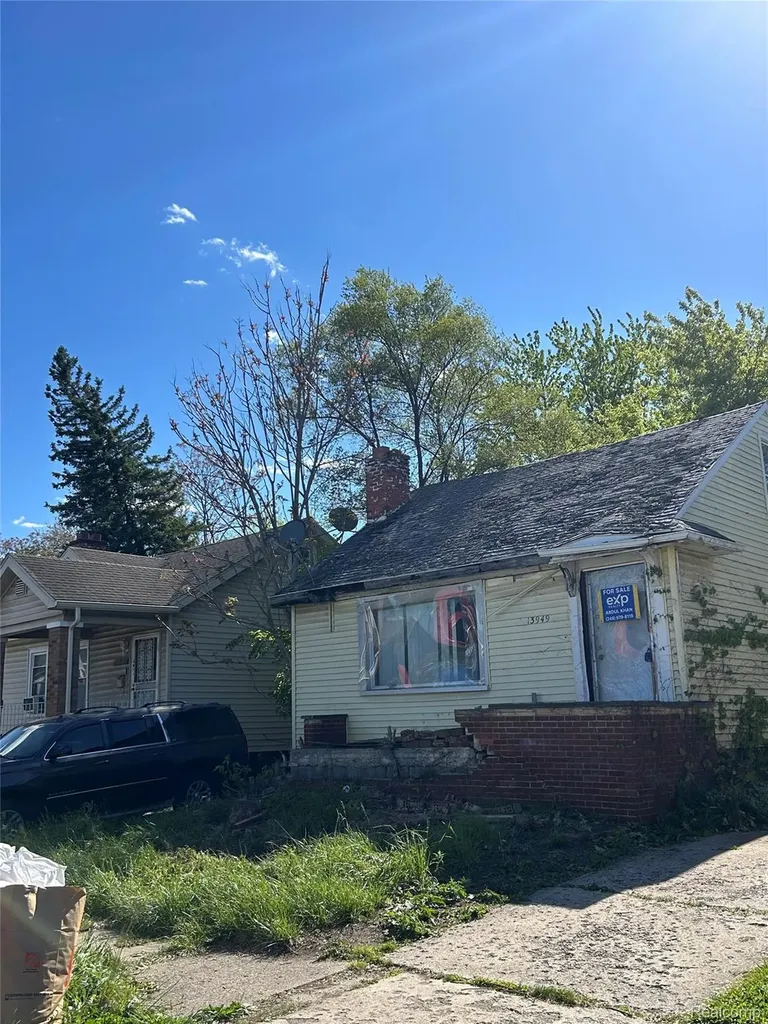 13949 Cherrylawn Street Detroit City MI 48238