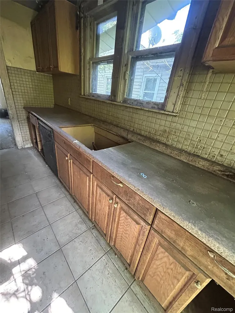 13949 Cherrylawn Street Detroit City MI 48238