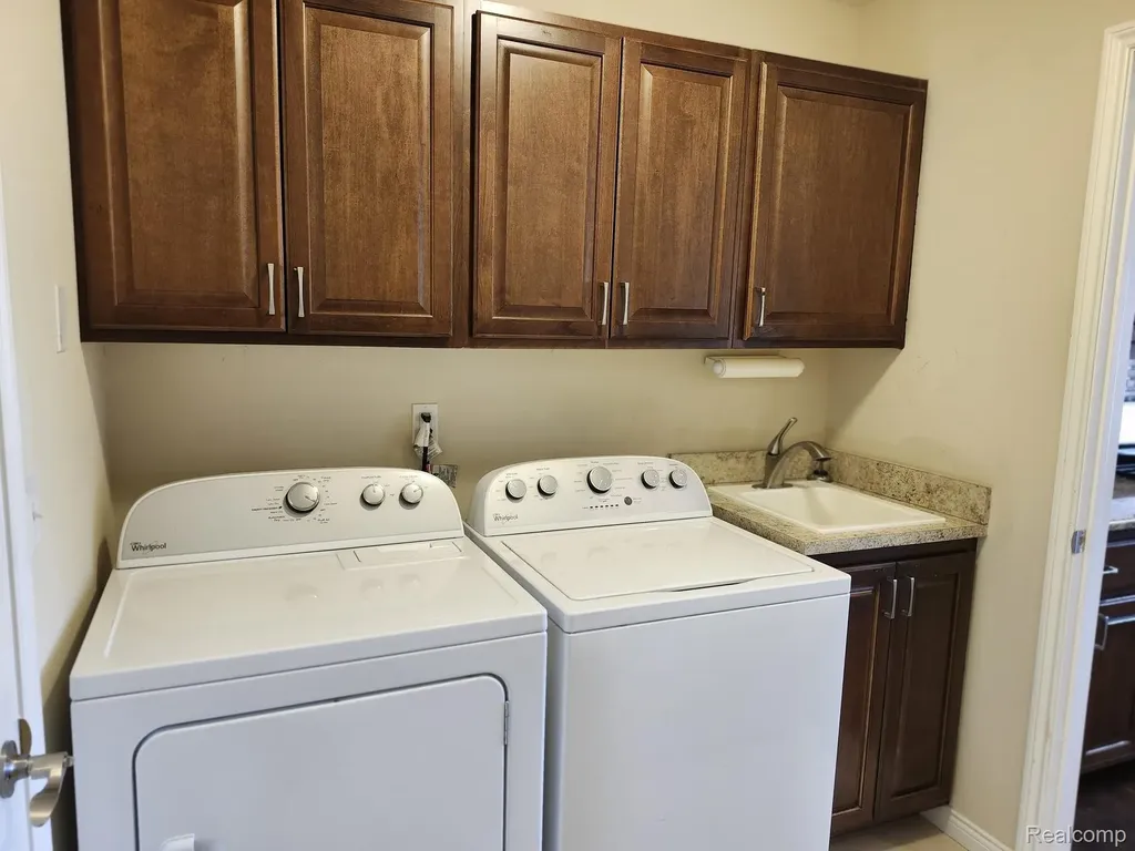 14817 Kings Mill Drive Shelby Charter Township MI 48315