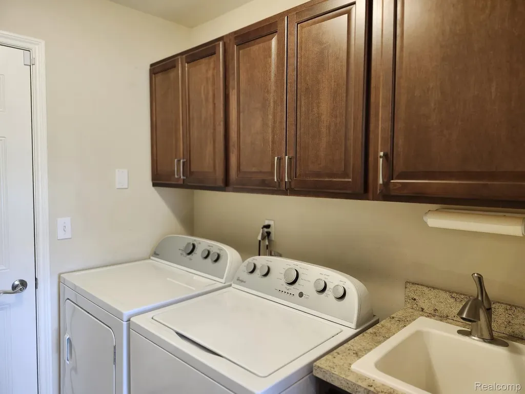 14817 Kings Mill Drive Shelby Charter Township MI 48315