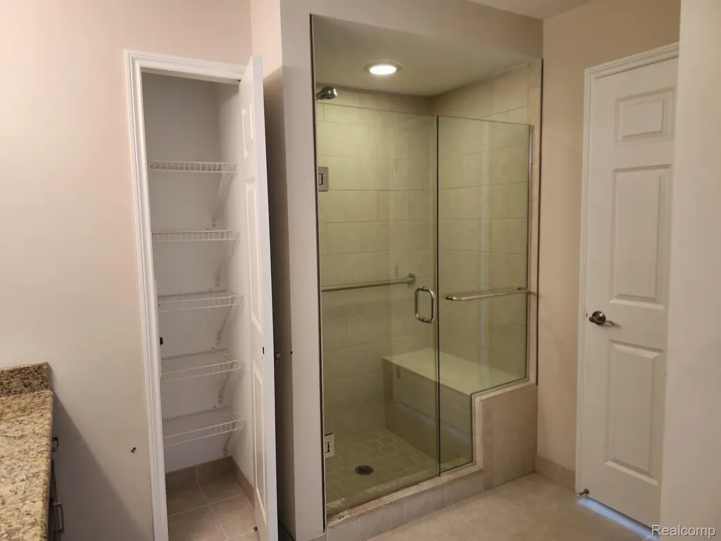 14817 Kings Mill Drive Shelby Charter Township MI 48315