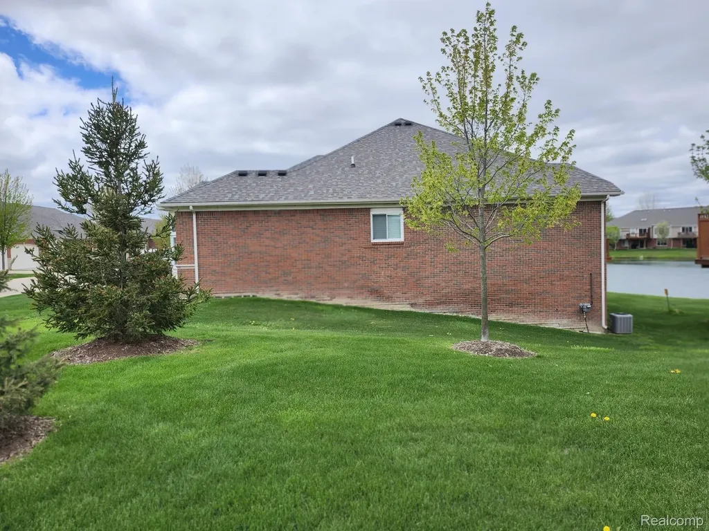 14817 Kings Mill Drive Shelby Charter Township MI 48315