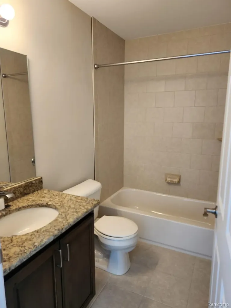 14817 Kings Mill Drive Shelby Charter Township MI 48315