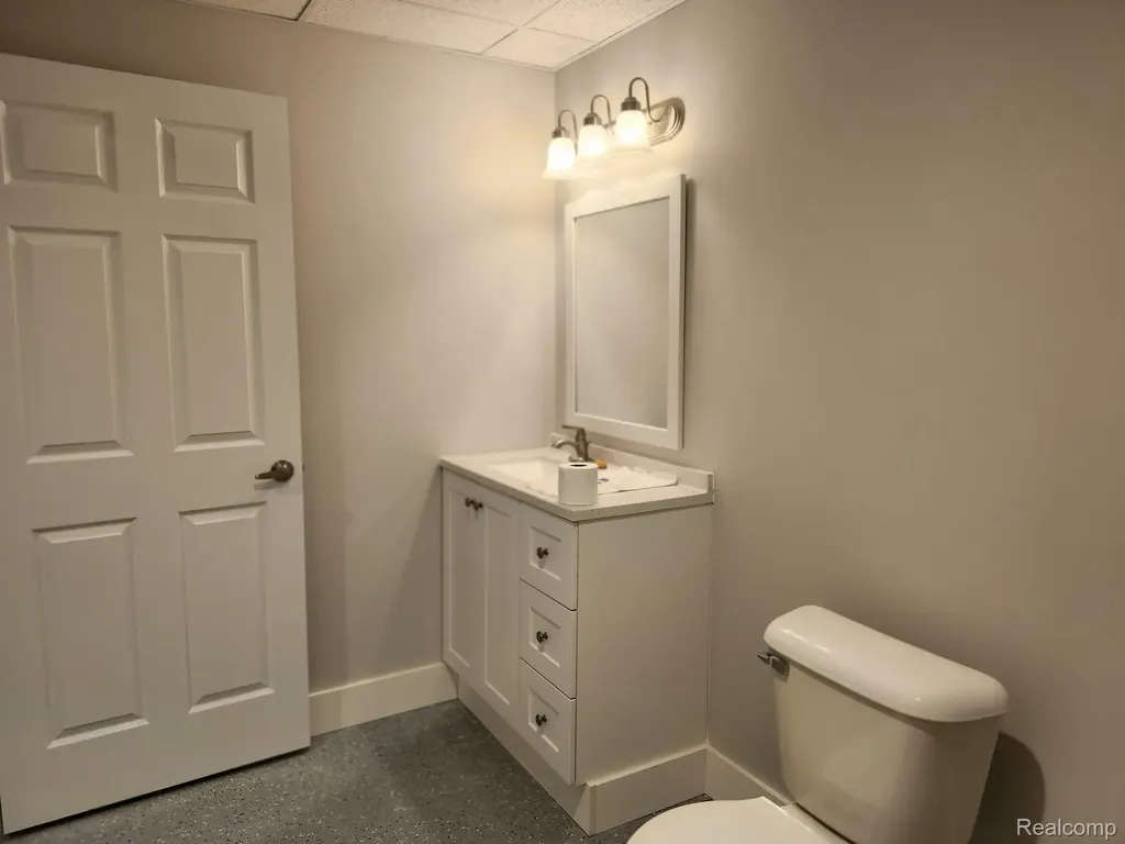 14817 Kings Mill Drive Shelby Charter Township MI 48315