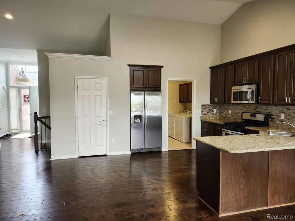 14817 Kings Mill Drive Shelby Charter Township MI 48315