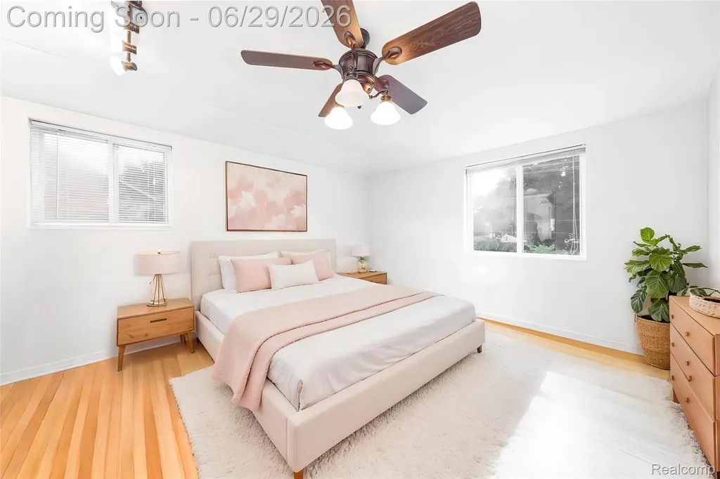 622 Sunningdale Drive Grosse Pointe Woods City MI 48236
