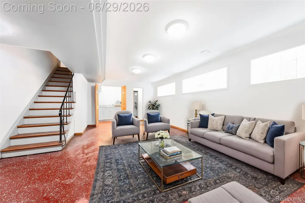 622 Sunningdale Drive Grosse Pointe Woods City MI 48236