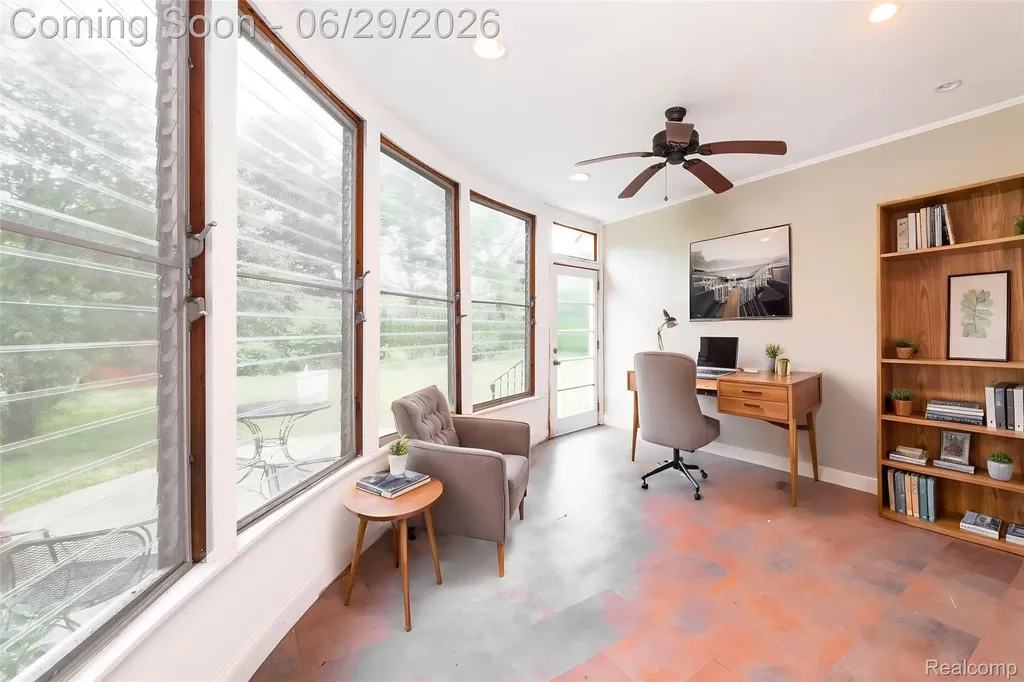 622 Sunningdale Drive Grosse Pointe Woods City MI 48236