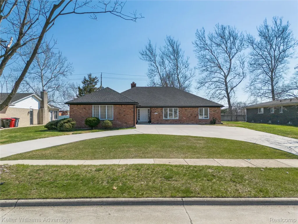 17005 Westland Avenue Southfield City MI 48075