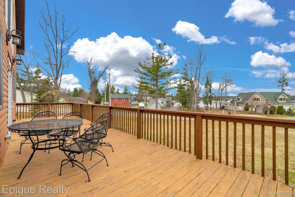 3247 Comanche Trail Mills Township MI 48661