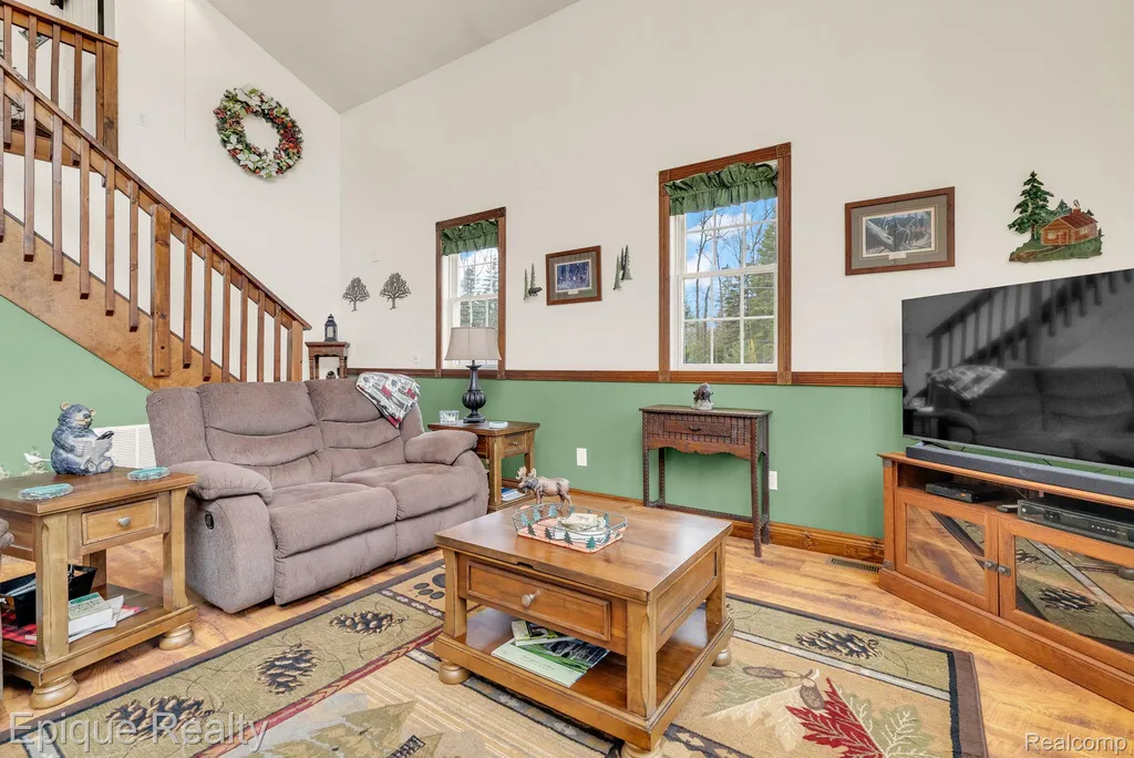 3247 Comanche Trail Mills Township MI 48661