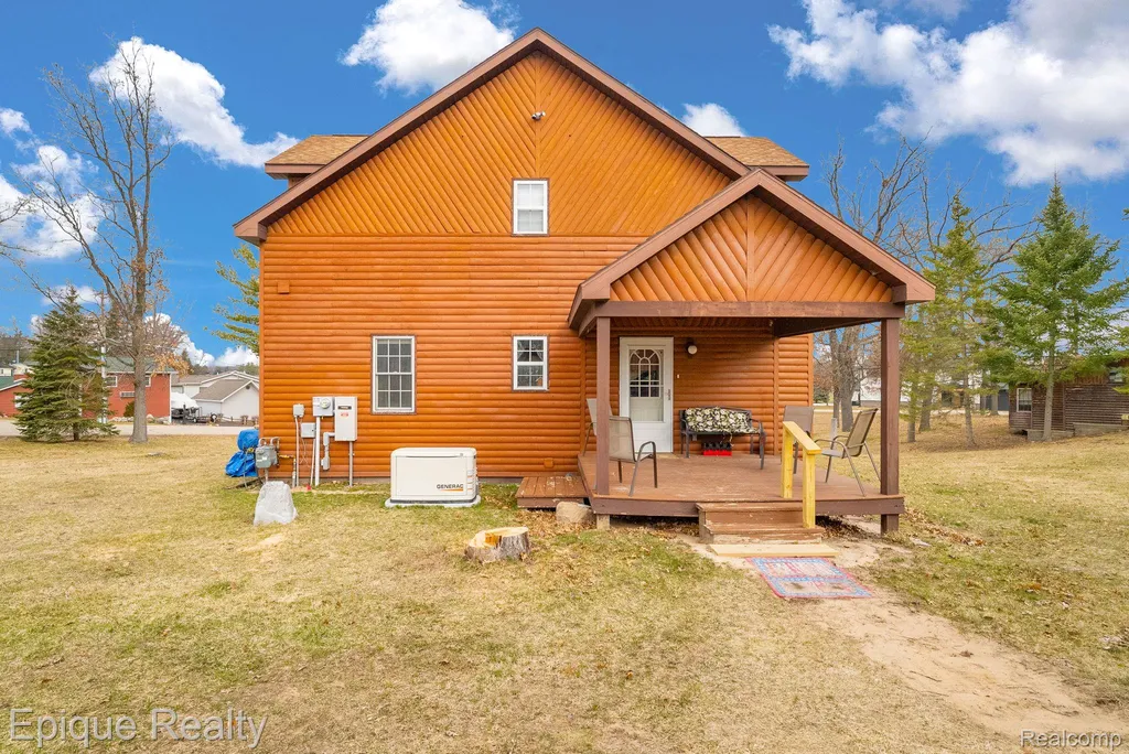 3247 Comanche Trail Mills Township MI 48661