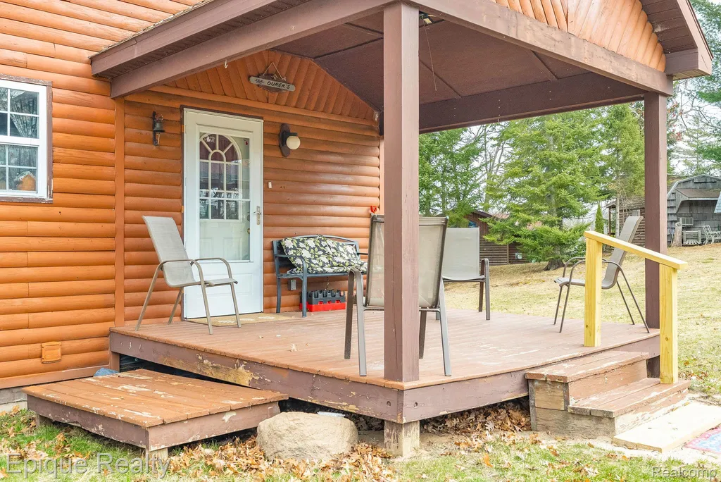 3247 Comanche Trail Mills Township MI 48661