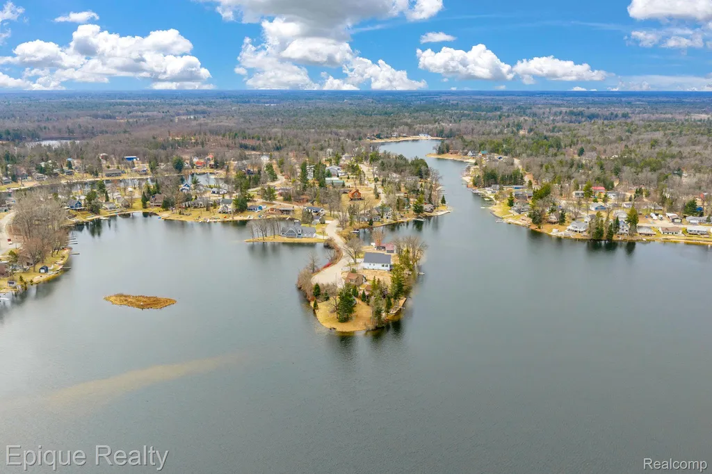 3247 Comanche Trail Mills Township MI 48661