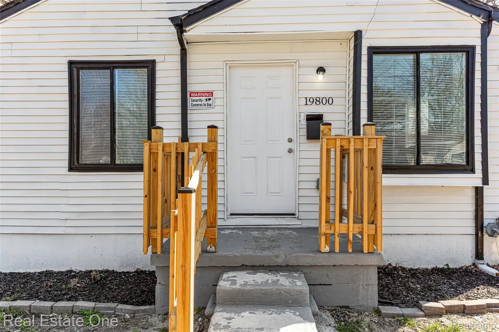 19800 Oakfield Street Detroit City MI 48235