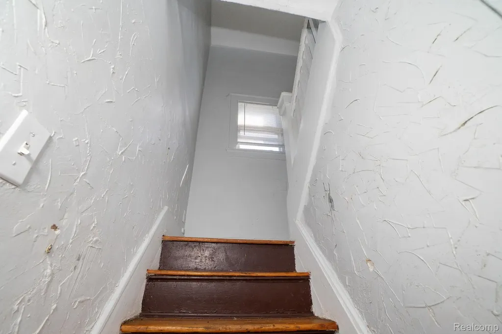 16155 Trinity Street Detroit City MI 48219