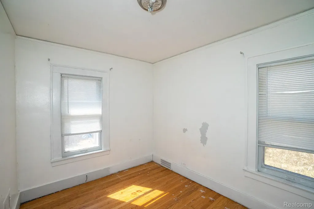 16155 Trinity Street Detroit City MI 48219
