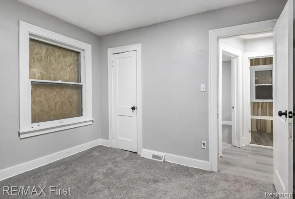 16676 Tuller Street Detroit City MI 48221