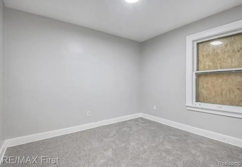16676 Tuller Street Detroit City MI 48221