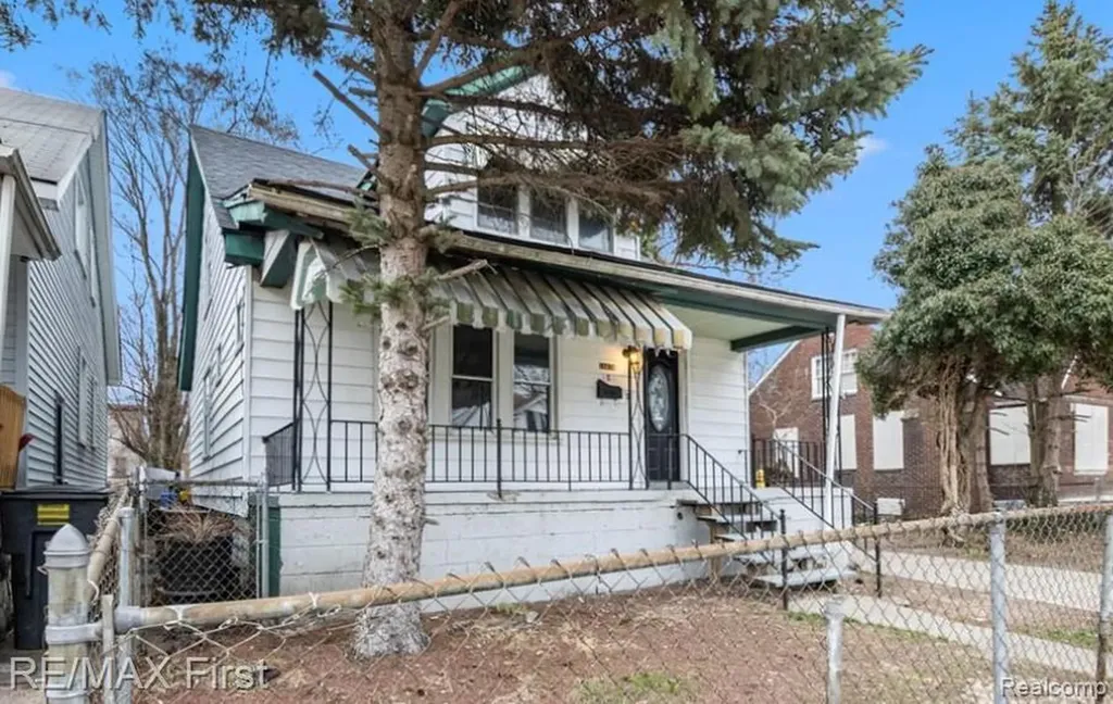 16676 Tuller Street Detroit City MI 48221