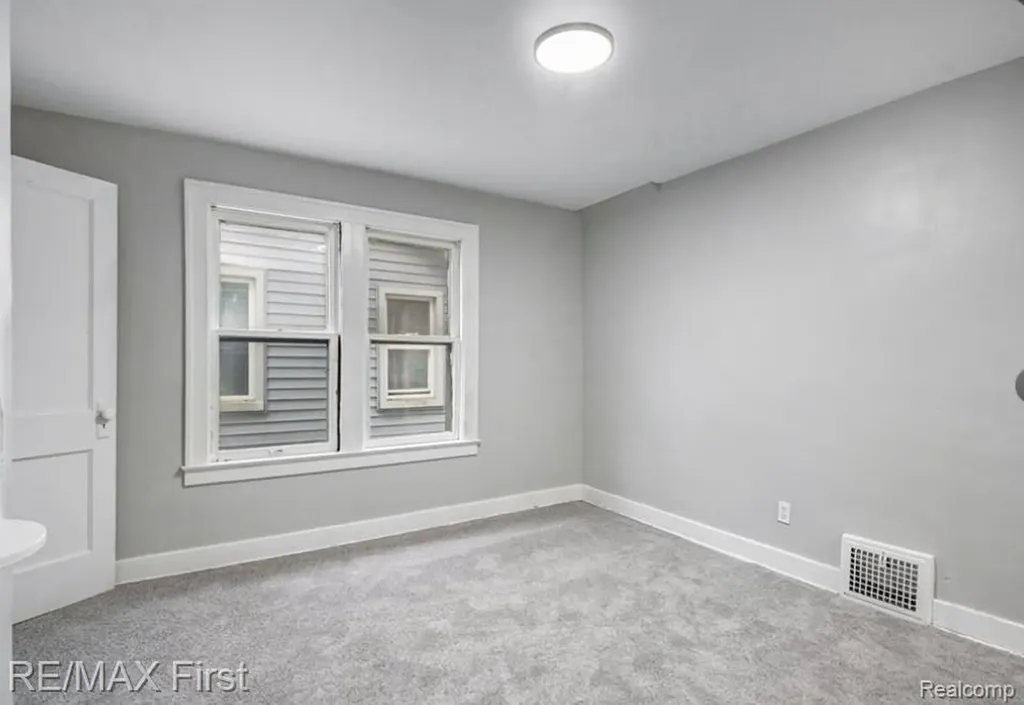 16676 Tuller Street Detroit City MI 48221