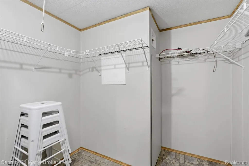 3009 Bay View Drive Fenton City MI 48430
