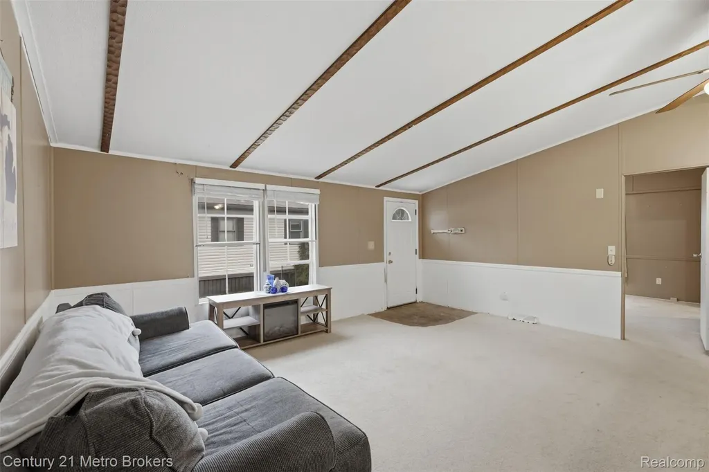 3009 Bay View Drive Fenton City MI 48430