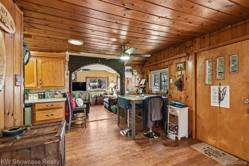 5872 Mount Maria Road Caledonia Township MI 49747