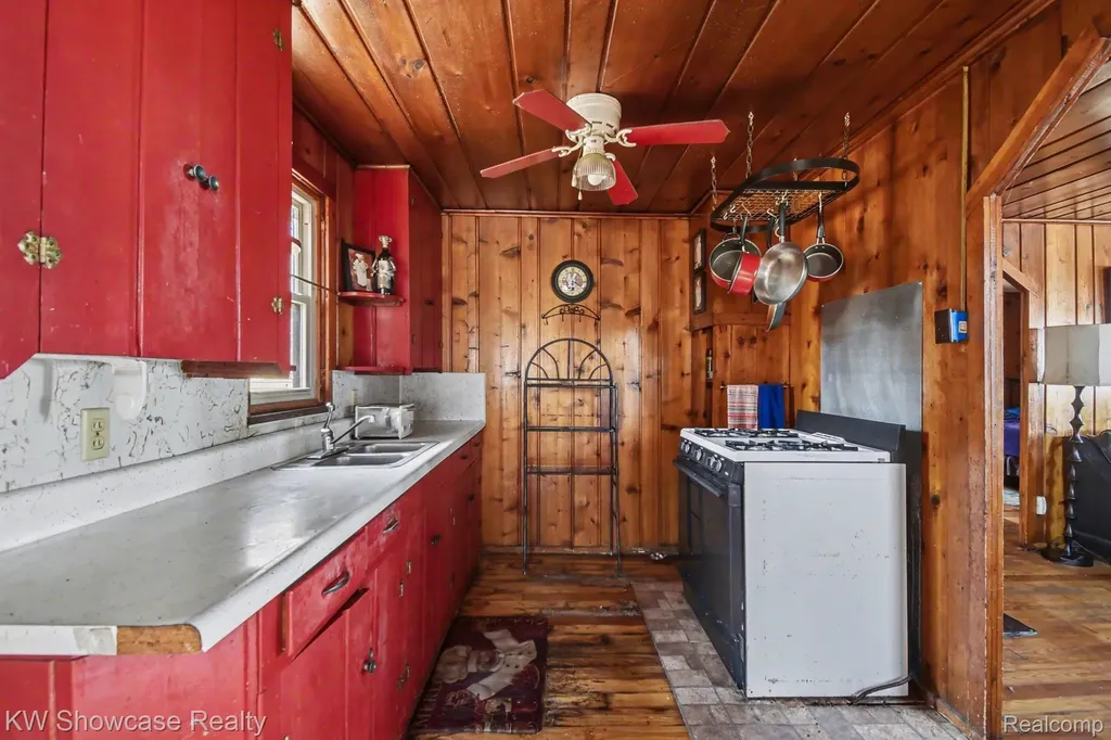 5872 Mount Maria Road Caledonia Township MI 49747