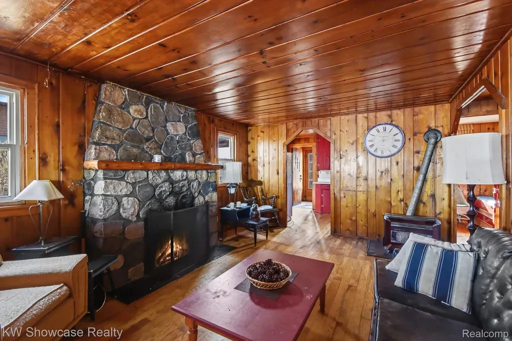 5872 Mount Maria Road Caledonia Township MI 49747