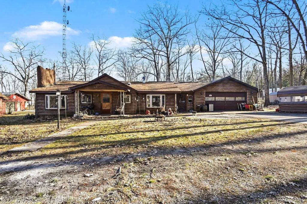 5872 Mount Maria Road Caledonia Township MI 49747