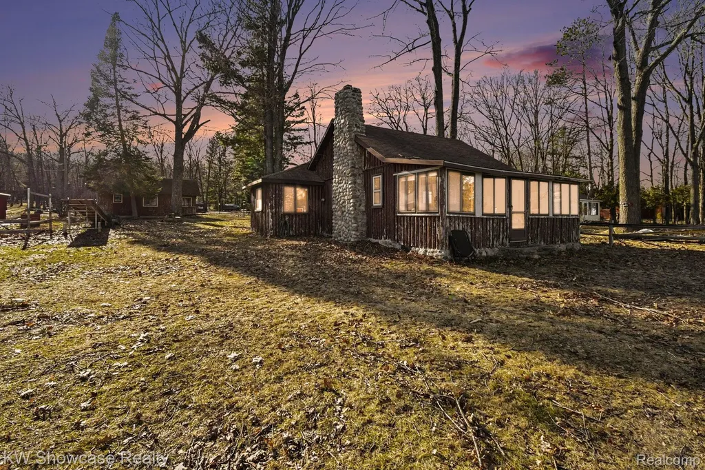 5872 Mount Maria Road Caledonia Township MI 49747