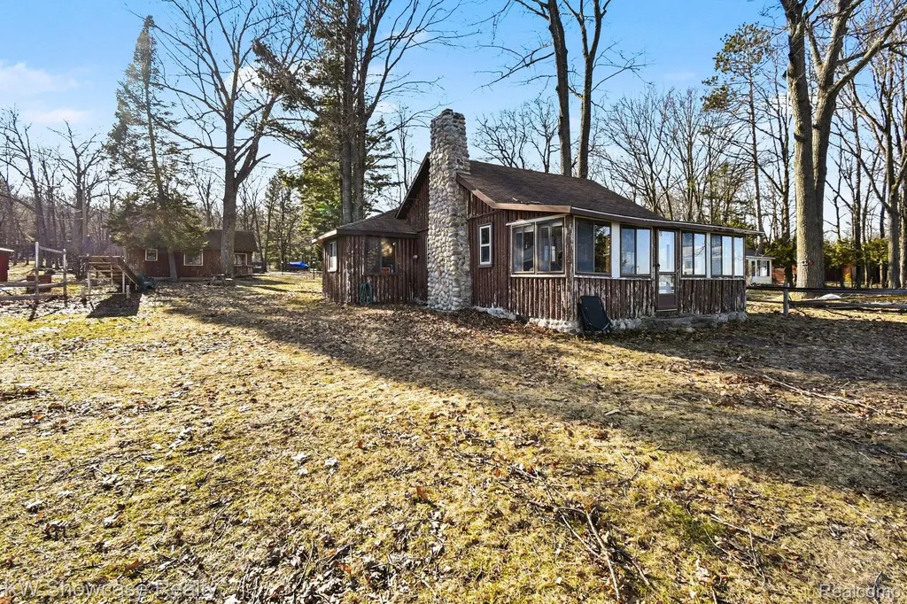 5872 Mount Maria Road Caledonia Township MI 49747