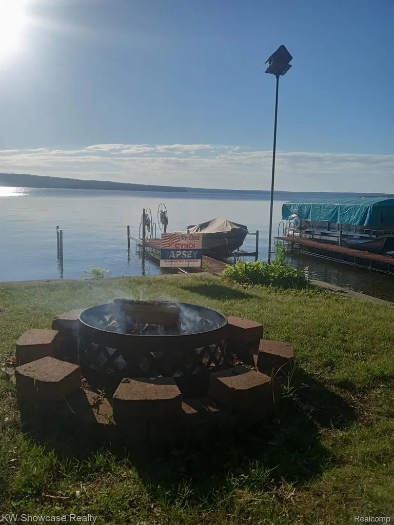 5872 Mount Maria Road Caledonia Township MI 49747