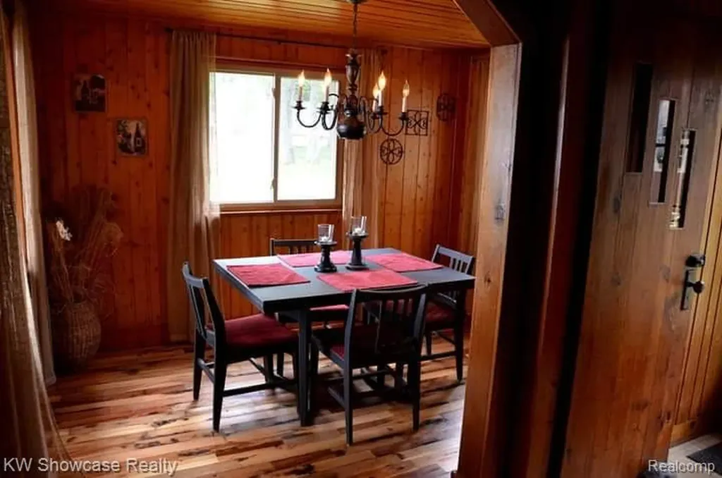 5872 Mount Maria Road Caledonia Township MI 49747