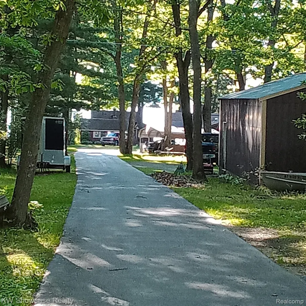 5872 Mount Maria Road Caledonia Township MI 49747