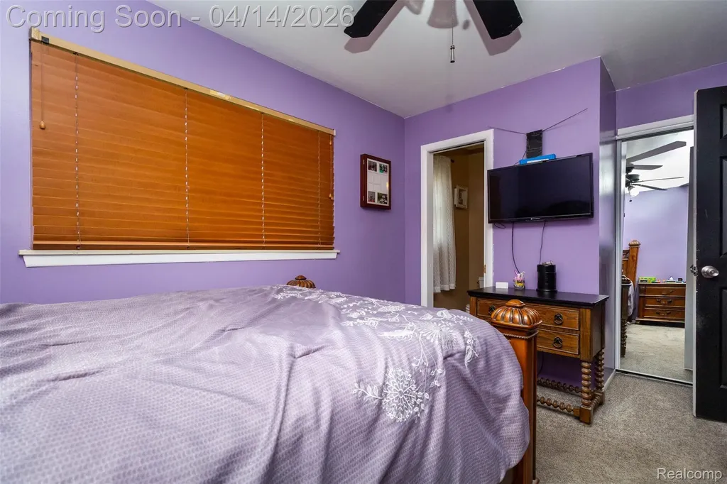 30087 Lyndon Street Livonia City MI 48154