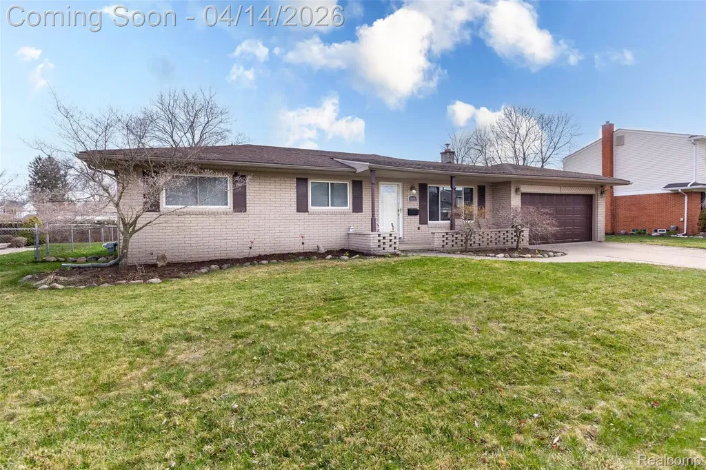 30087 Lyndon Street Livonia City MI 48154